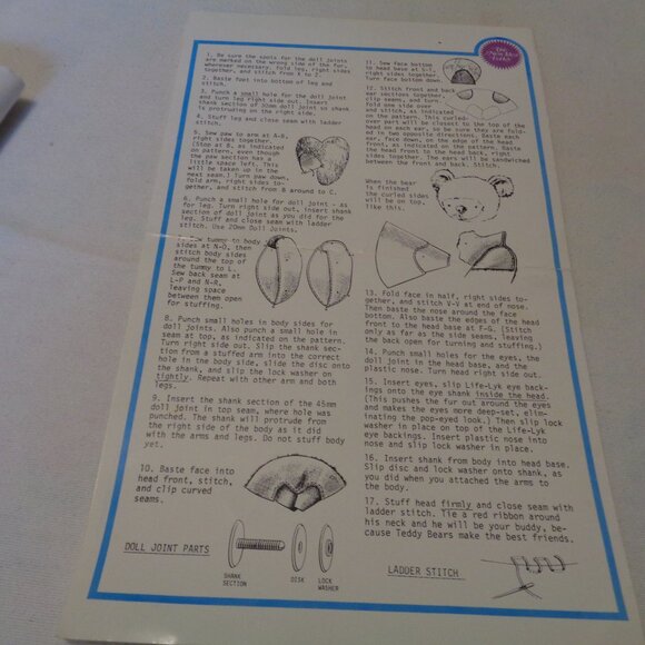 VINTAGE BEAR PATTERNS & RUFFLES FLORAL PILLOW SHAMS LOT - Picture 9 of 10